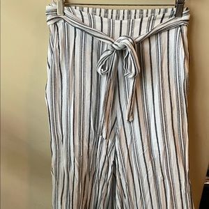 Bcbg Generation White/black stripped culottes Xs